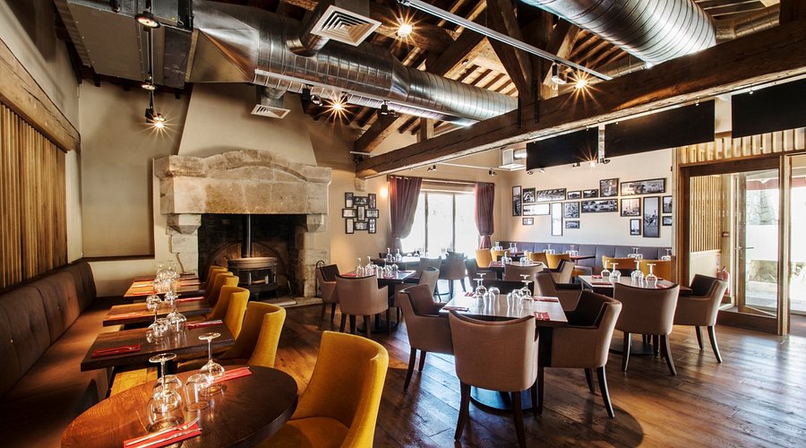 Marina Restaurant & Lounge